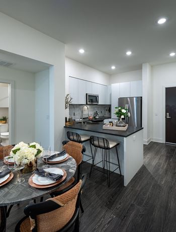 Fully-Equipped Residents' Catering Kitchen with Breakfast Bar at Kinley West LA, Los Angeles, 90045